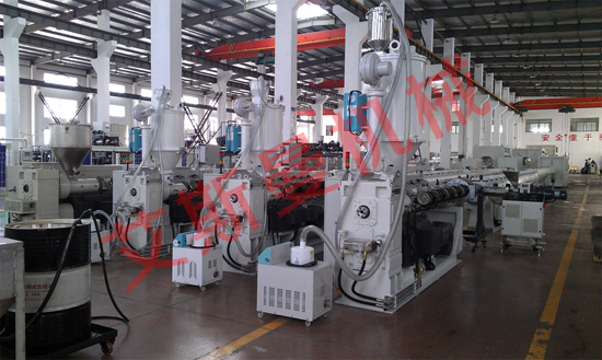 PE solid pipe production line